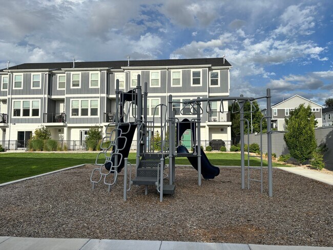 Building Photo - 3469 Arabella Ct