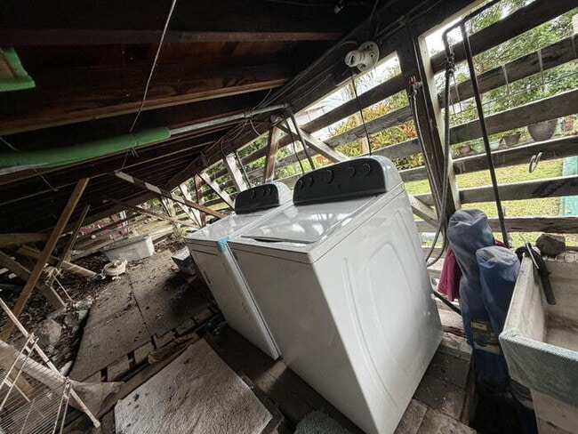 Building Photo - To register for the showing time below, note the 4 digit code: 5714 and click "APPLY NOW."(mobile...