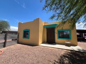 Building Photo - 1519 S Tucson Blvd