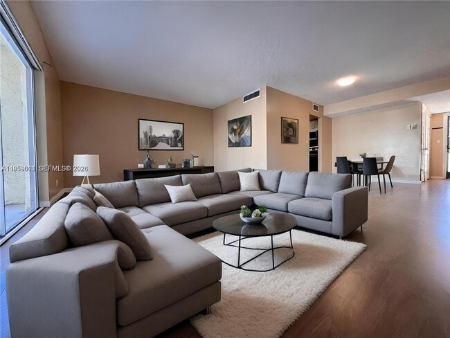 Building Photo - 3300 Spanish Moss Terrace