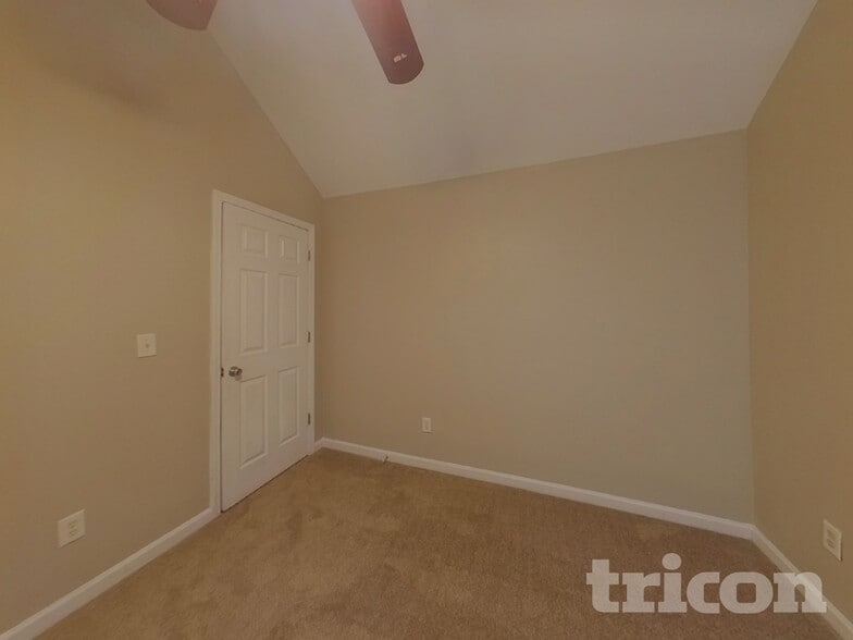 Building Photo - 5950 el Segundo Way