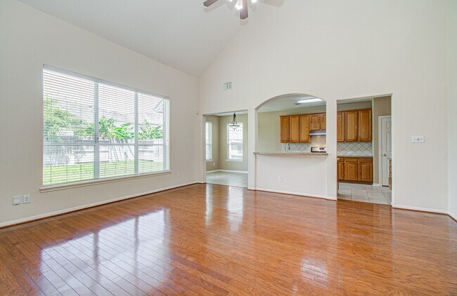Building Photo - 6110 Barkermist Ln