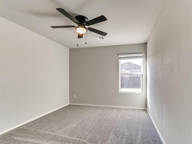 Building Photo - 2217 Stella Rd