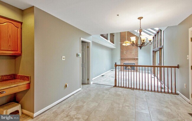 Building Photo - 18414 Garner Ln