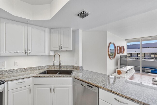 Building Photo - 8911 Collins Ave