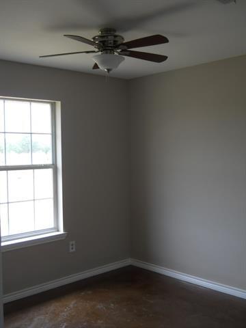 Building Photo - 1009 FM1750
