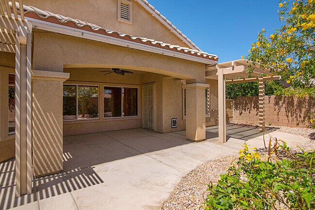 Building Photo - 79851 Carmel Valley Ave