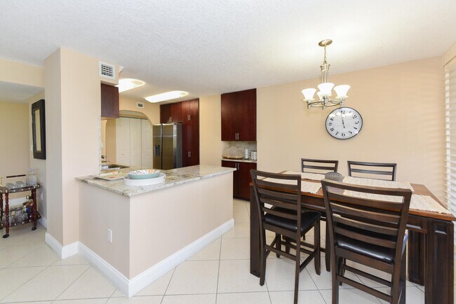 Building Photo - 4200 N Ocean Dr