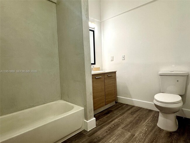 Building Photo - 4770 NW 23rd Ave