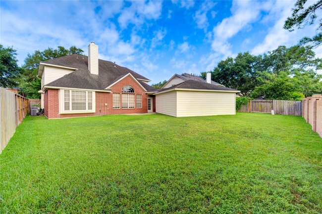 Building Photo - 1807 Garden Terrace Dr