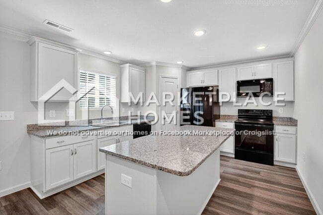 Building Photo - 3526 Marksbury Dr