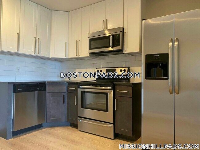 Building Photo - 35 S Huntington Ave