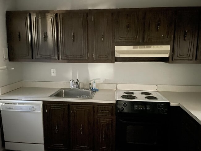 Building Photo - 717 SW 75th St