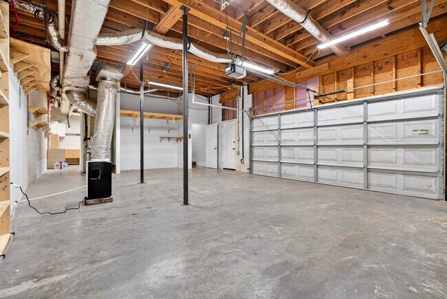 Building Photo - 3364 N Henderson Way