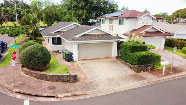 Primary Photo - Waikele Home With a View!