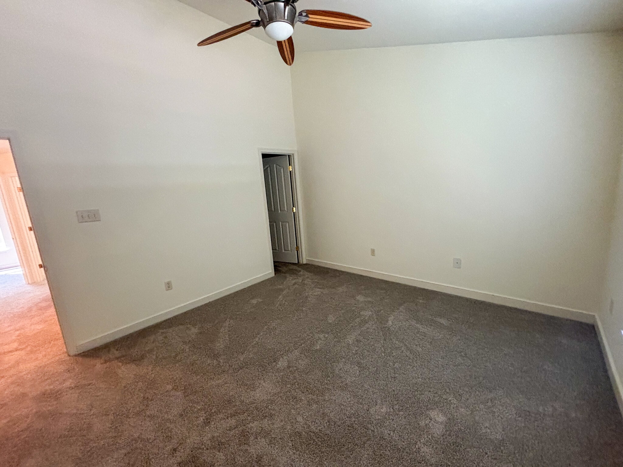 Building Photo - 1211 Pear Blossum Ct