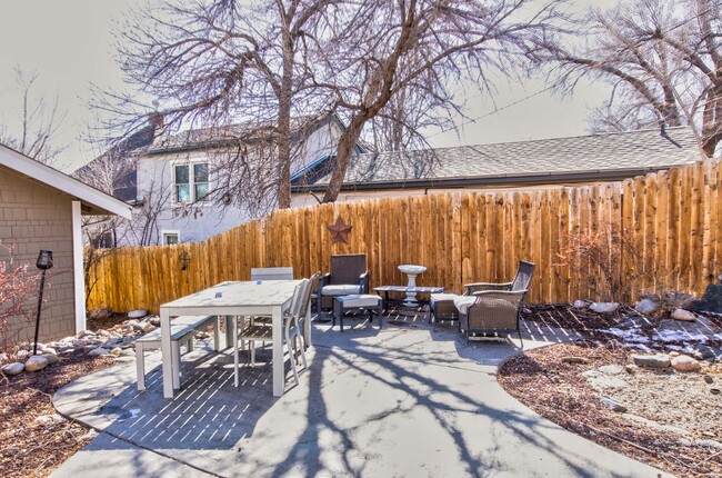 Building Photo - Stunning Remodeled Downtown Craftsman 3BD ...