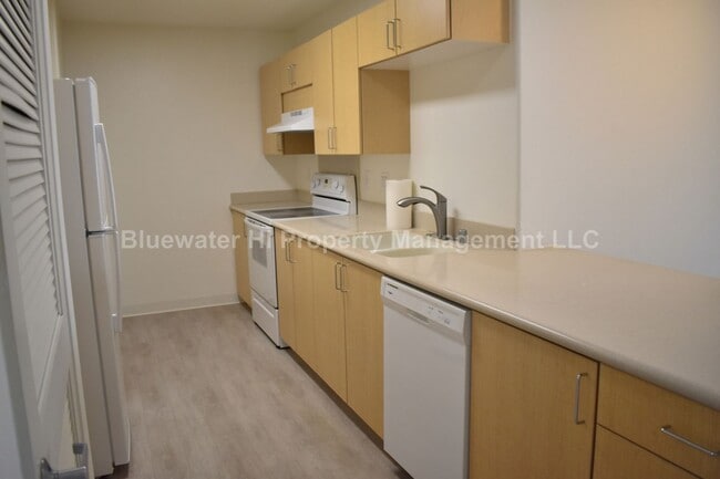 Building Photo - Mililani Mauka 2/2 w/ enclosed garage