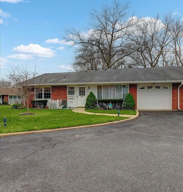 Building Photo - 455B Portsmouth Dr