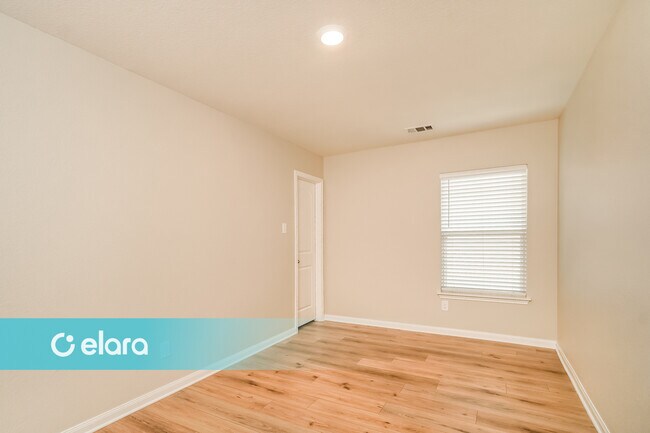 Building Photo - 332 Sunnymeade Ln