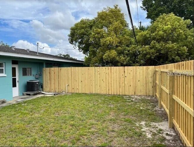 Building Photo - 3697 59th Way N