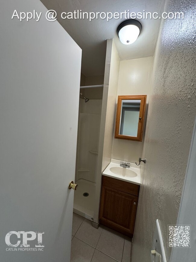 Building Photo - 3400 Columbia Heights Rd