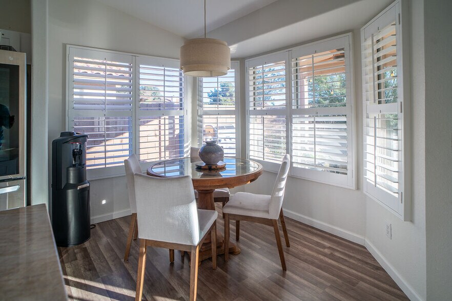 Building Photo - 1721 W Jupiter Way