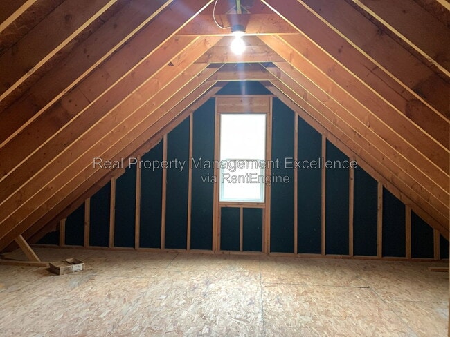 Building Photo - 1005 Hadley Meadows Dr