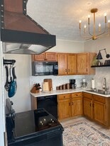 Building Photo - 1737-1/2 S 10th St