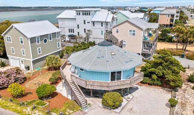 Primary Photo - Topsail Island Furnished 2 Bedroom on the ...