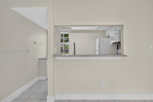 Building Photo - 20759 SW 83rd Ave