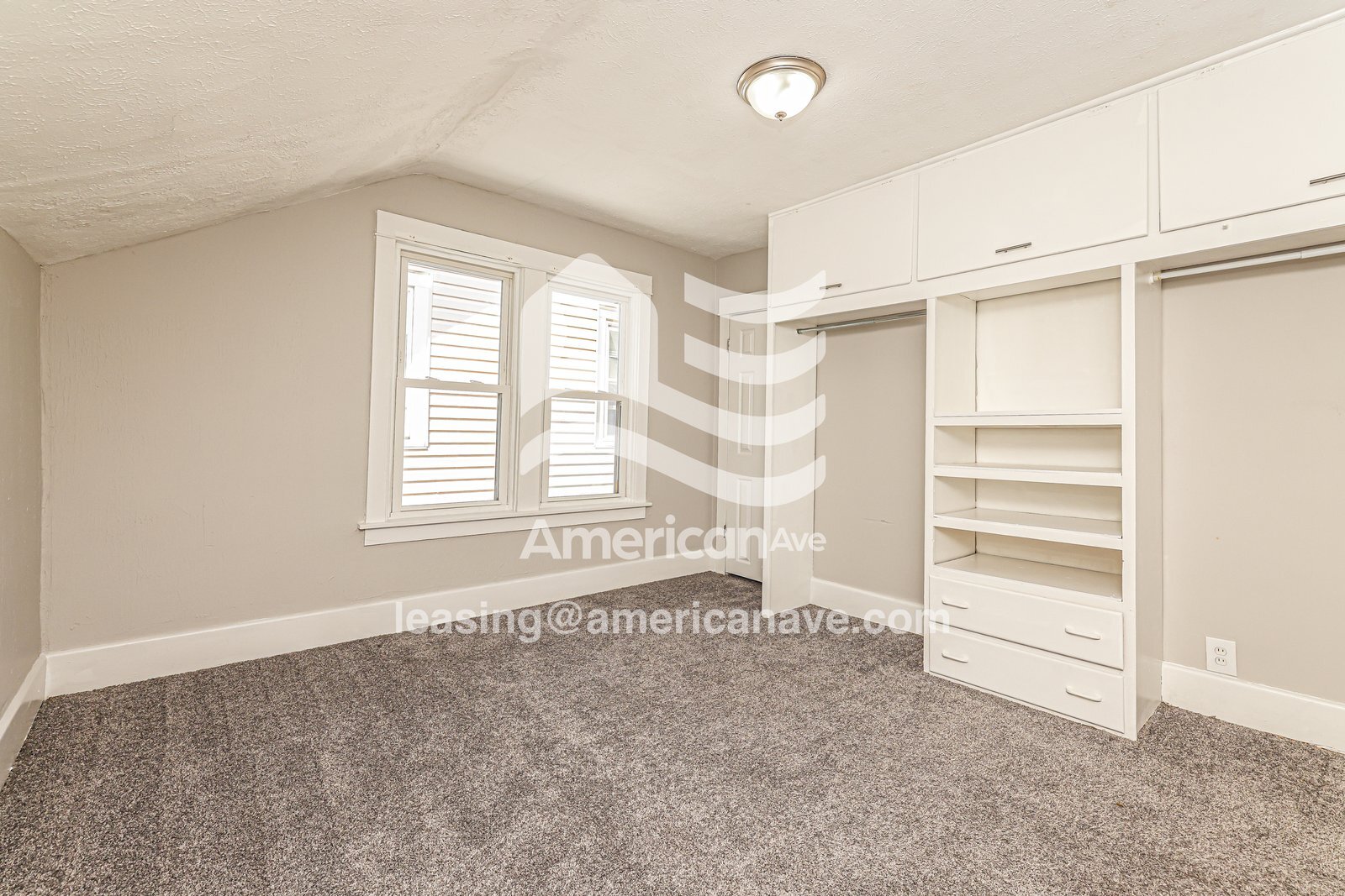 Building Photo - 821 Catalpa Dr.