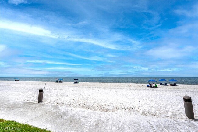 Building Photo - 4200 Belair Ln