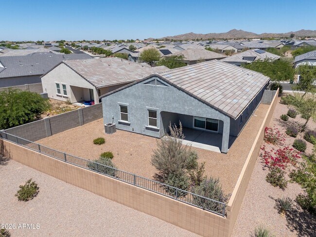 Building Photo - 1075 W Avalon Canyon Dr