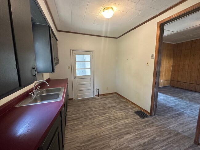 Building Photo - 19 Elizabeth St