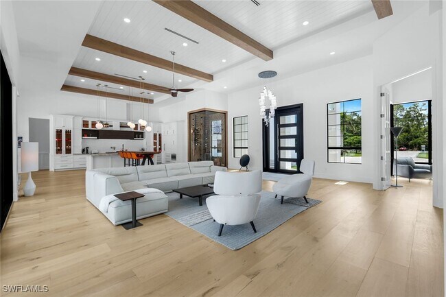 Building Photo - 6677 Hunters Rd