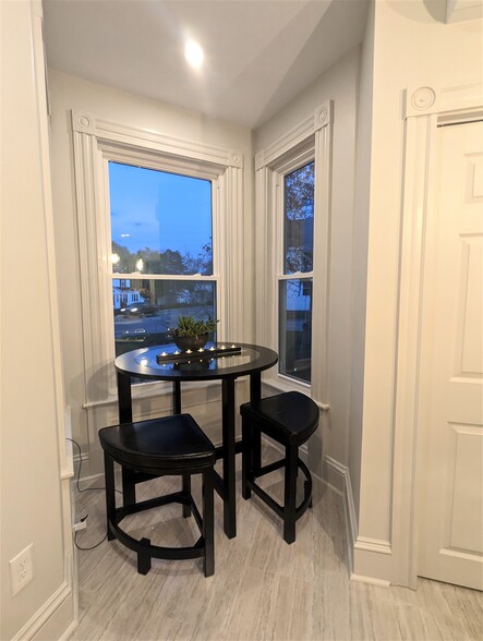 Dining Nook - 232 Broadway