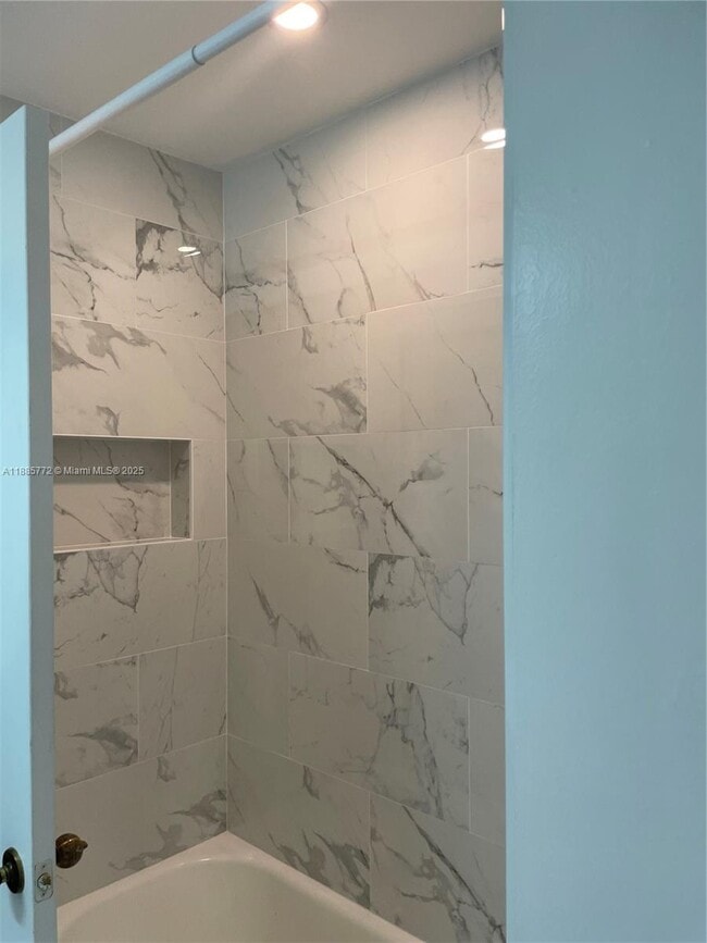 Building Photo - 2470 Cordoba Bend