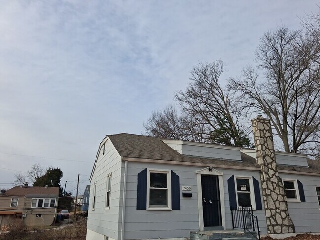 Building Photo - 7450 Calvin Ave