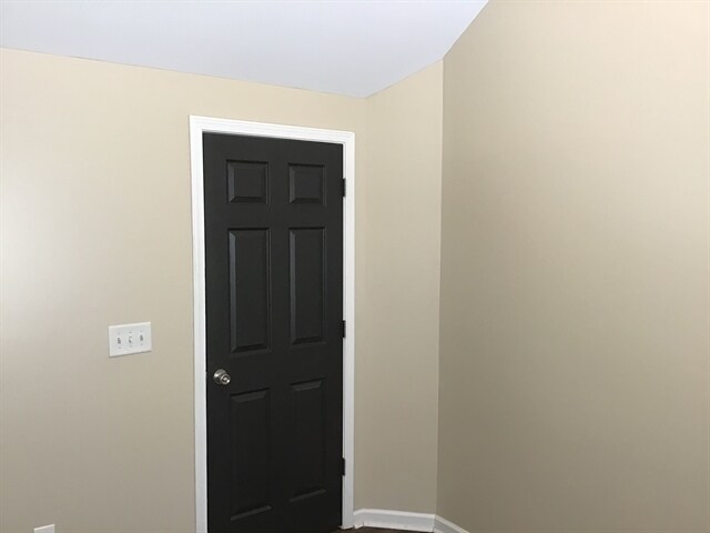 Building Photo - 527 Tansy Dr