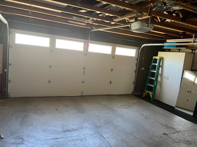 Building Photo - 1772 Cheney Dr