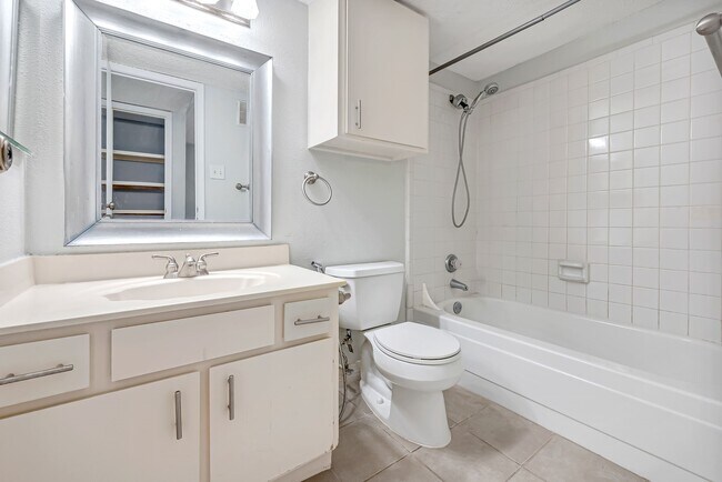 Building Photo - 2120 El Paseo St