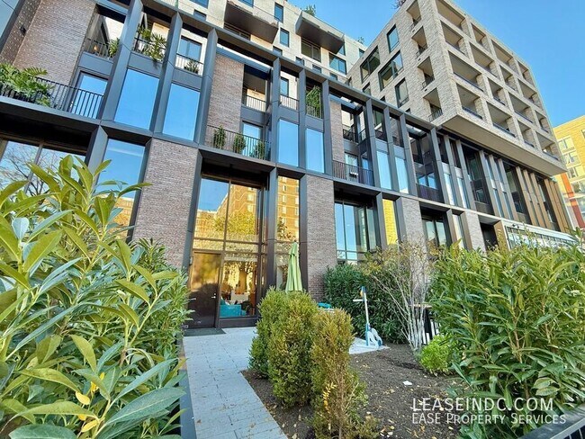 Primary Photo - 1332 8th St NW