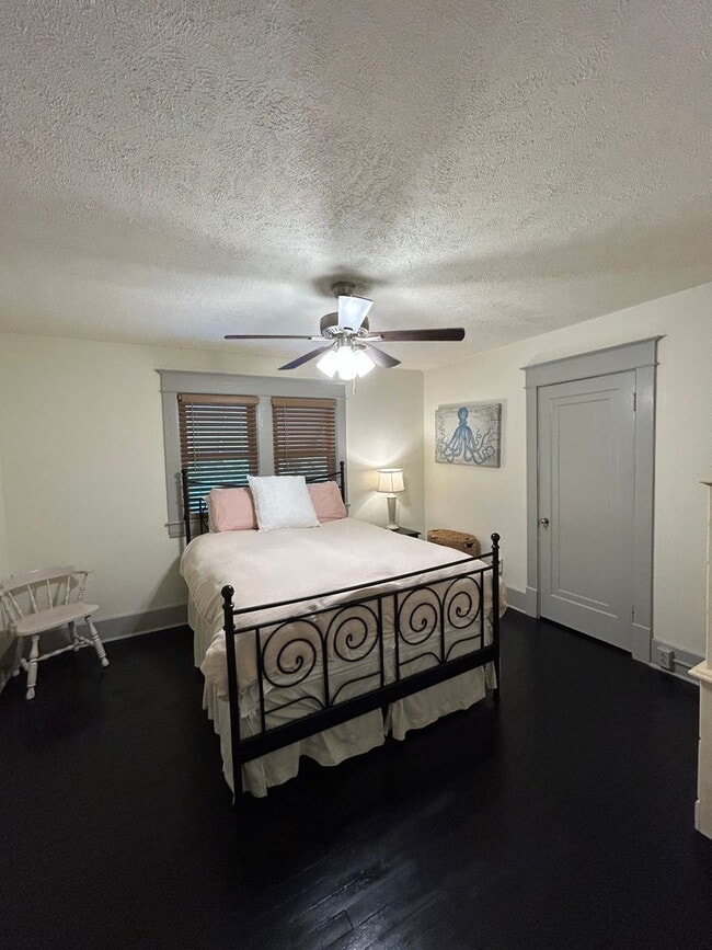 Building Photo - 2 Bed Beechmont Bungalow