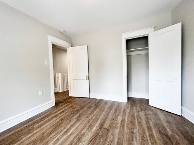 Building Photo - 193-197 E Lancaster Ave