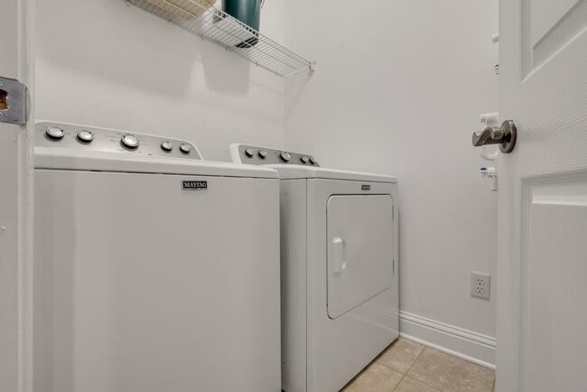 Building Photo - 1283 Creekside Pl SE