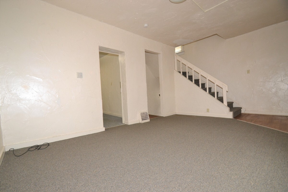 Building Photo - 406 Kling St