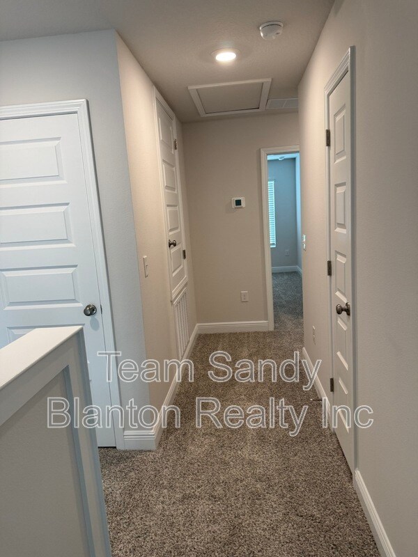 Building Photo - 3984 Pendragon Cir