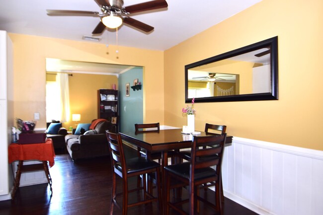 Building Photo - Wonderful Home in the Heart of My Old Arli...