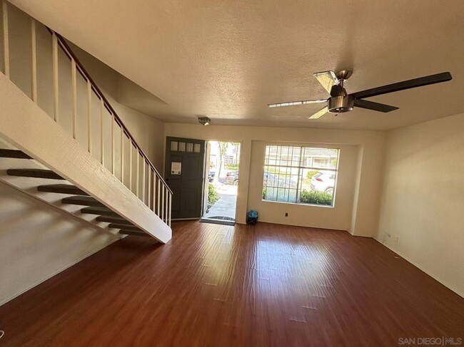 Building Photo - 3525 Caminito Carmel Landing